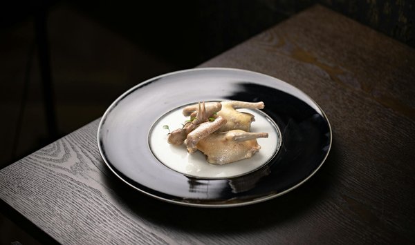 How Are Dual-Screen and Multi-Display Smartphones Enhancing Productivity and Entertainment?